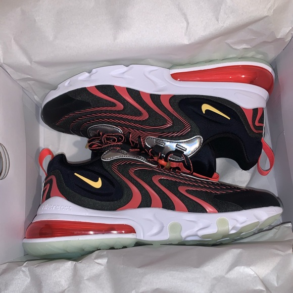 AIR MAX 270 REACTS ENG - Picture 6 of 8